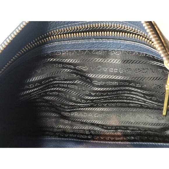 SOLD Prada Vitello Daino Crossbody Bag Navy pebbled calfskin leather - Picture 11 of 16